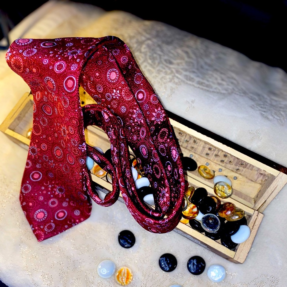 Charles Tyrwhitt Dapper tie!